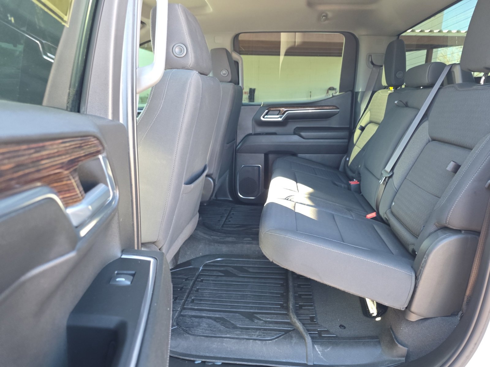 Used 2024 GMC Sierra 1500 Elevation image 23