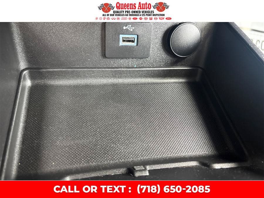 Used 2018 Ford Fusion SE FWD image 41