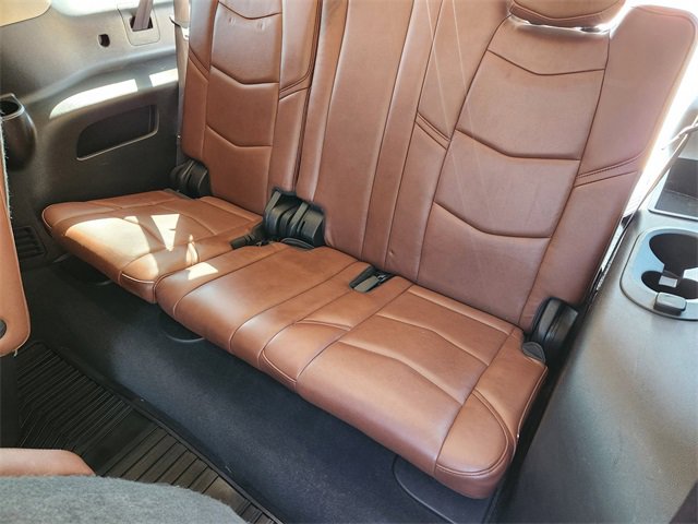 Used 2019 Cadillac Escalade ESV Premium Luxury image 33