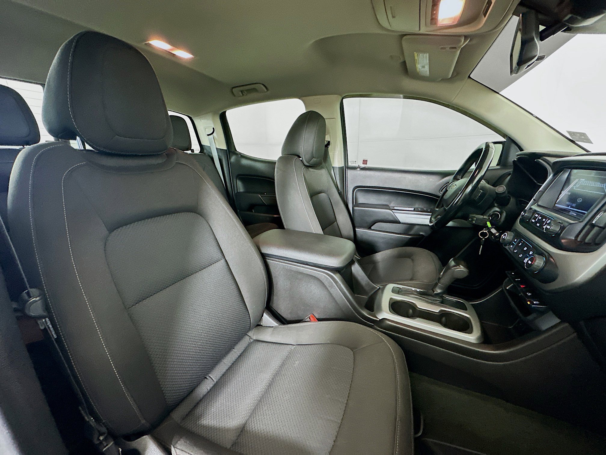 Used 2016 Chevrolet Colorado LT w/ LT Convenience Package image 29