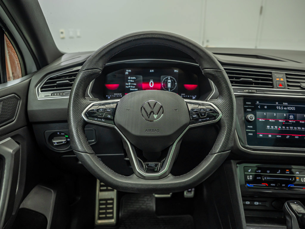 Used 2023 Volkswagen Tiguan SE R-Line FWD image 22