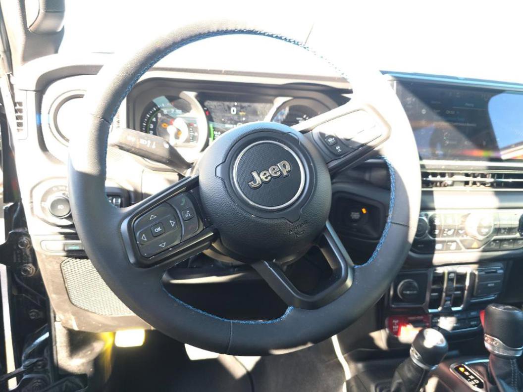 Used 2025 Jeep Wrangler Unlimited Rubicon 4xe w/ Safety Group image 10