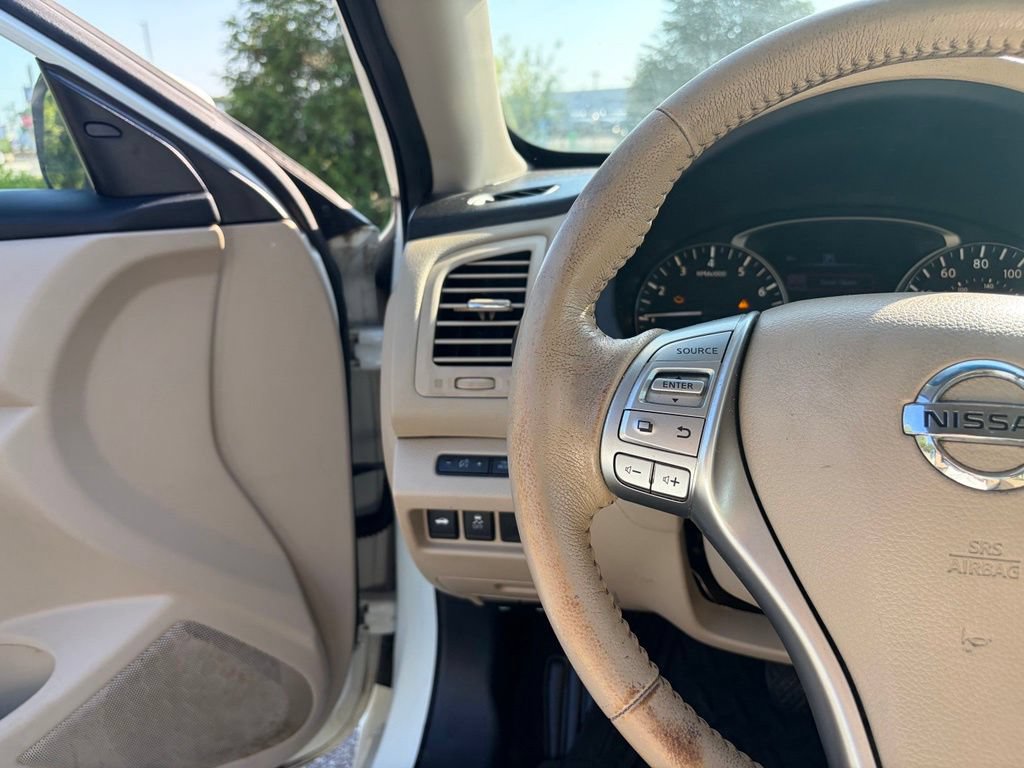 Used 2016 Nissan Altima 2.5 SV w/ Convenience Package FWD image 15