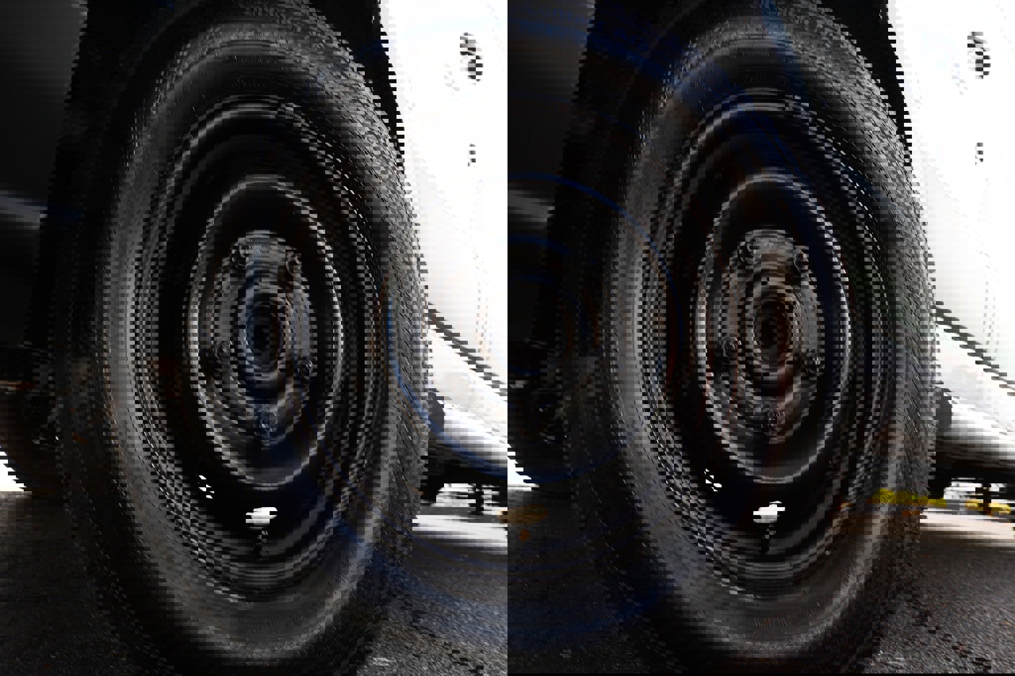 Used 2018 Ford Transit 250 130 Low Roof w/ Exterior Upgrade Package image 33