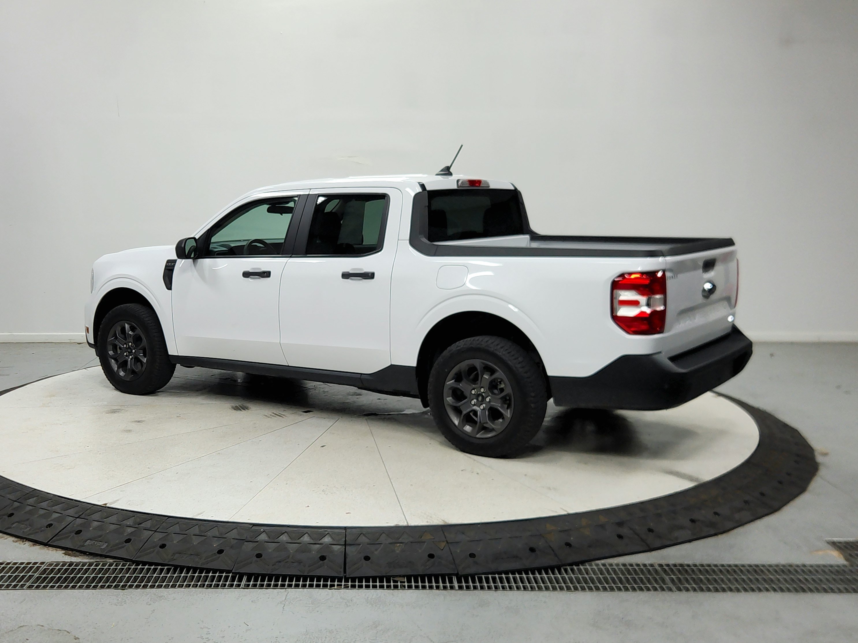 Used 2024 Ford Maverick XLT w/ Equipment Group 300A Standard AWD/4WD image 6
