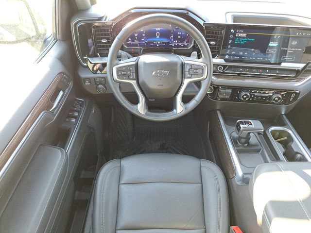 Used 2024 Chevrolet Silverado 1500 LT Trail Boss w/ Convenience Package II image 9