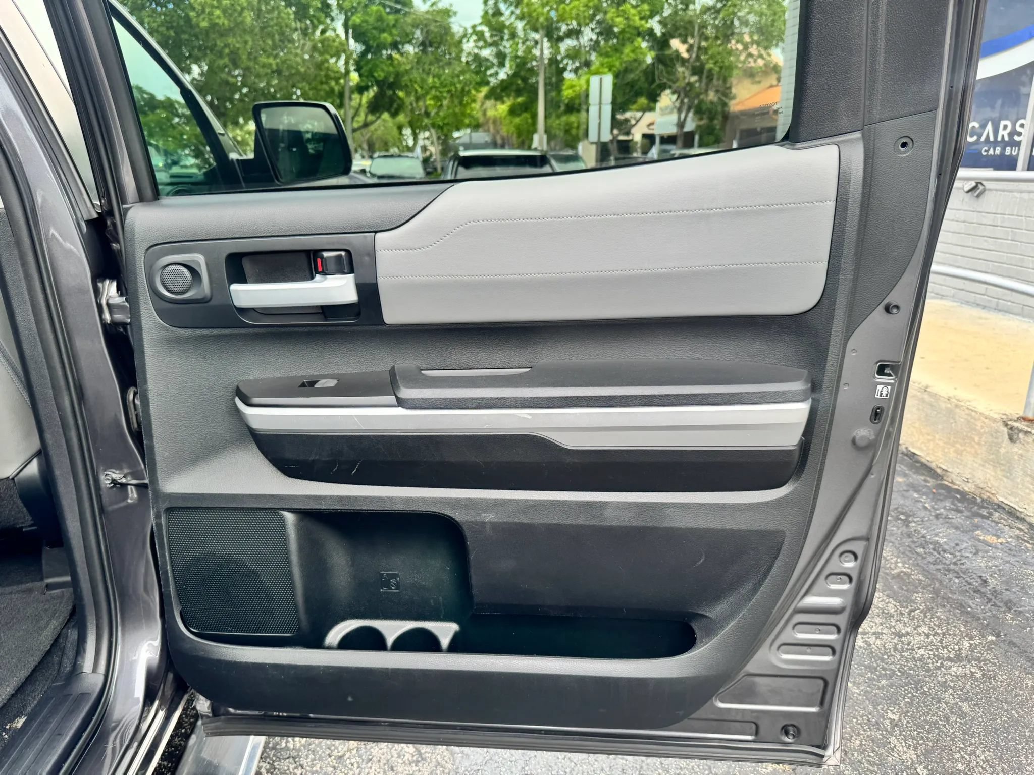 Used 2017 Toyota Tundra Limited w/ TRD Off Road Package RWD image 42