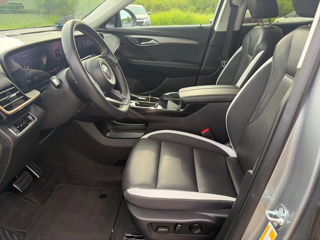 Certified 2025 Buick Envision Sport Touring AWD/4WD image 27