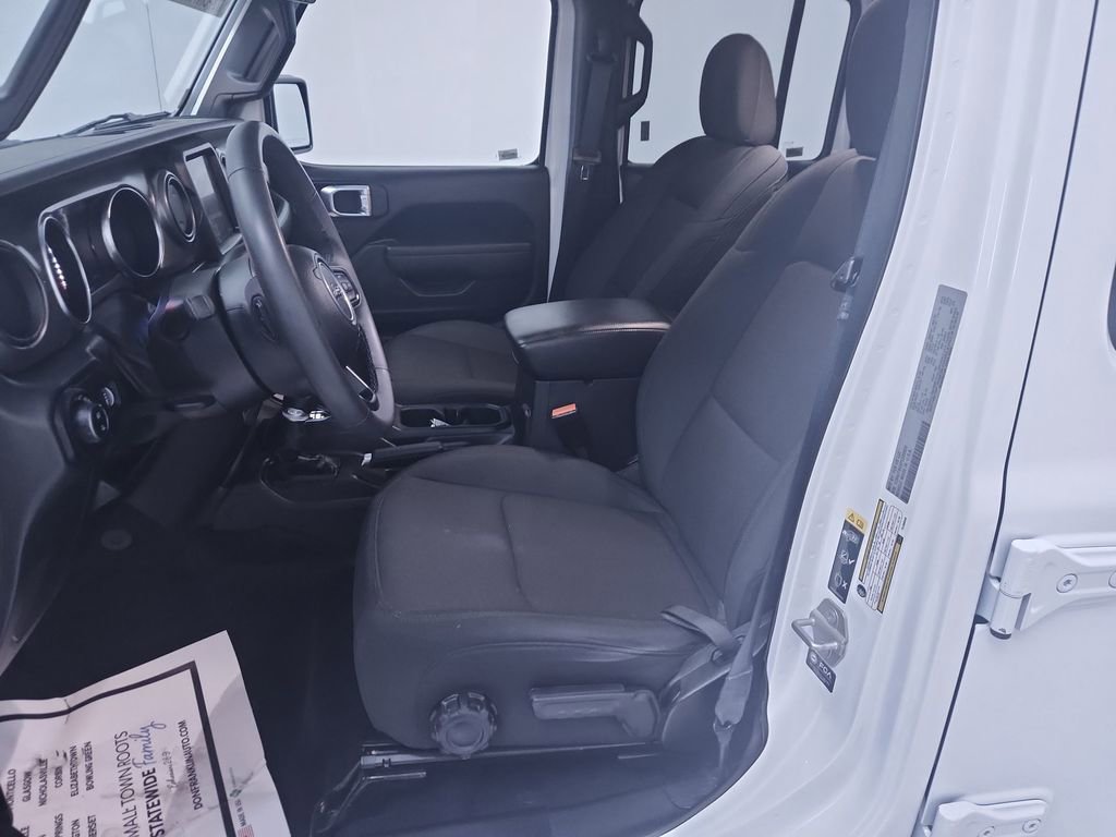 Used 2023 Jeep Gladiator Sport AWD/4WD image 11