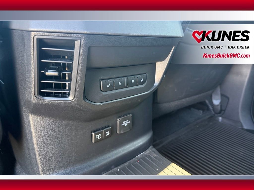 Used 2023 Toyota Tundra Platinum image 8