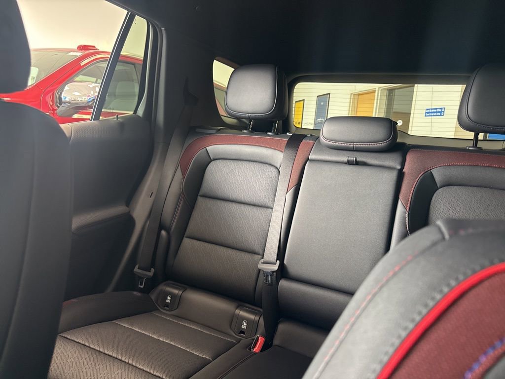 New 2026 Chevrolet Equinox RS w/ Convenience Package III AWD/4WD image 25