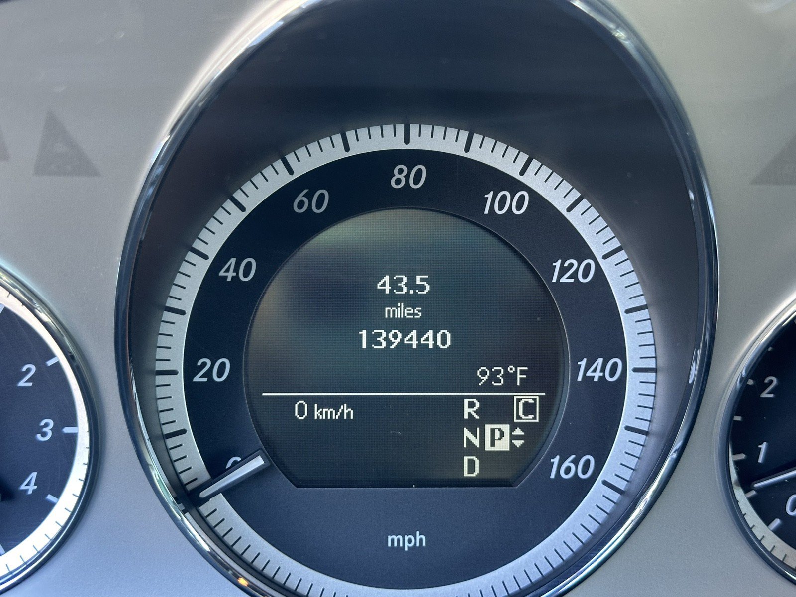 Used 2010 Mercedes-Benz E 350 Sedan image 13