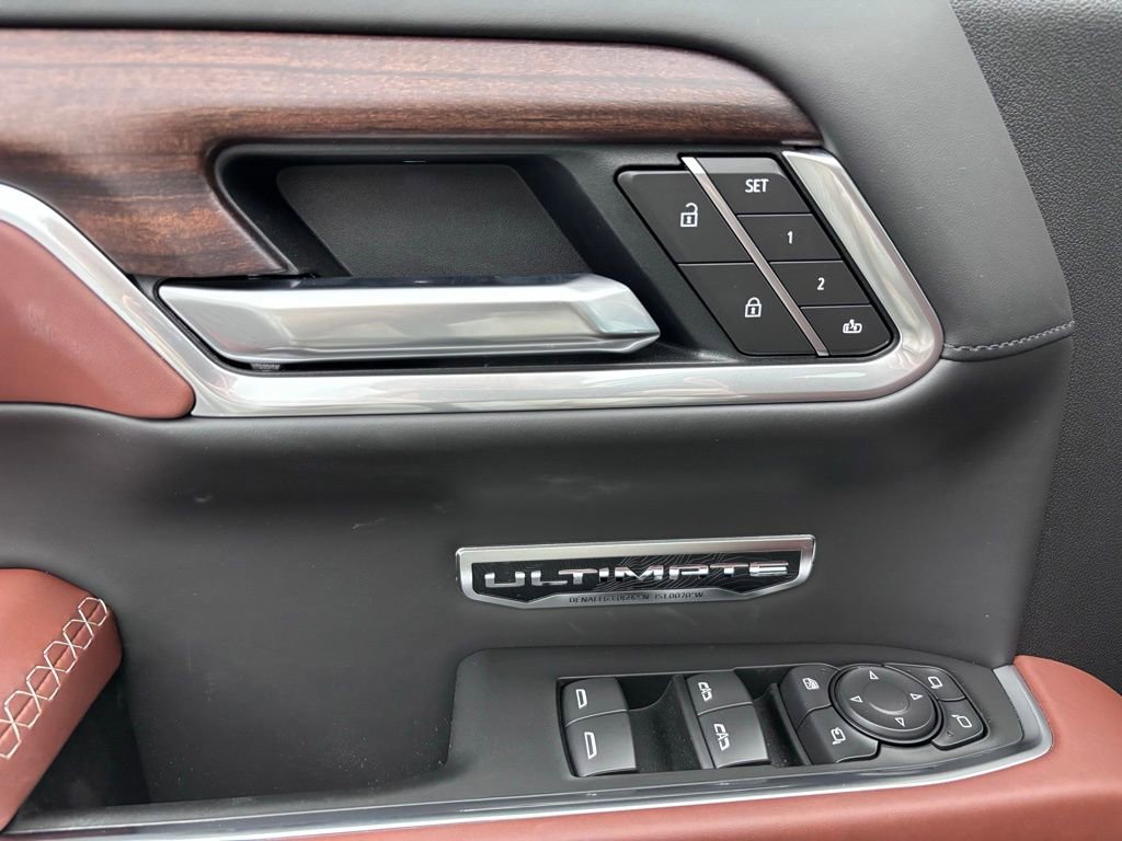 New 2026 GMC Sierra 1500 Denali Ultimate w/ LPO, Black Badging Package image 21
