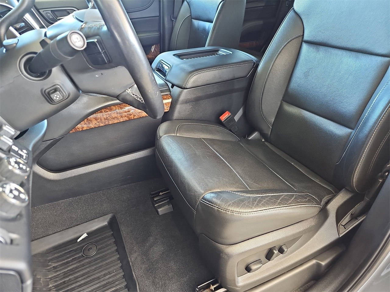 Used 2020 Chevrolet Tahoe Premier image 16