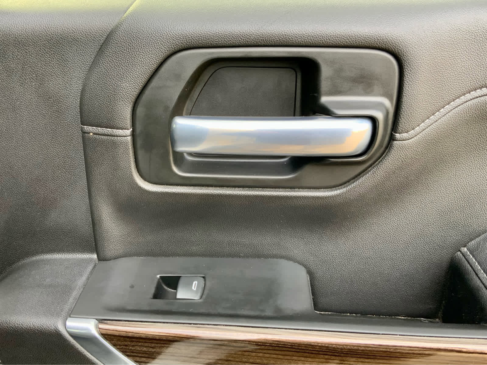 Used 2020 Chevrolet Silverado 1500 LT Trail Boss image 57