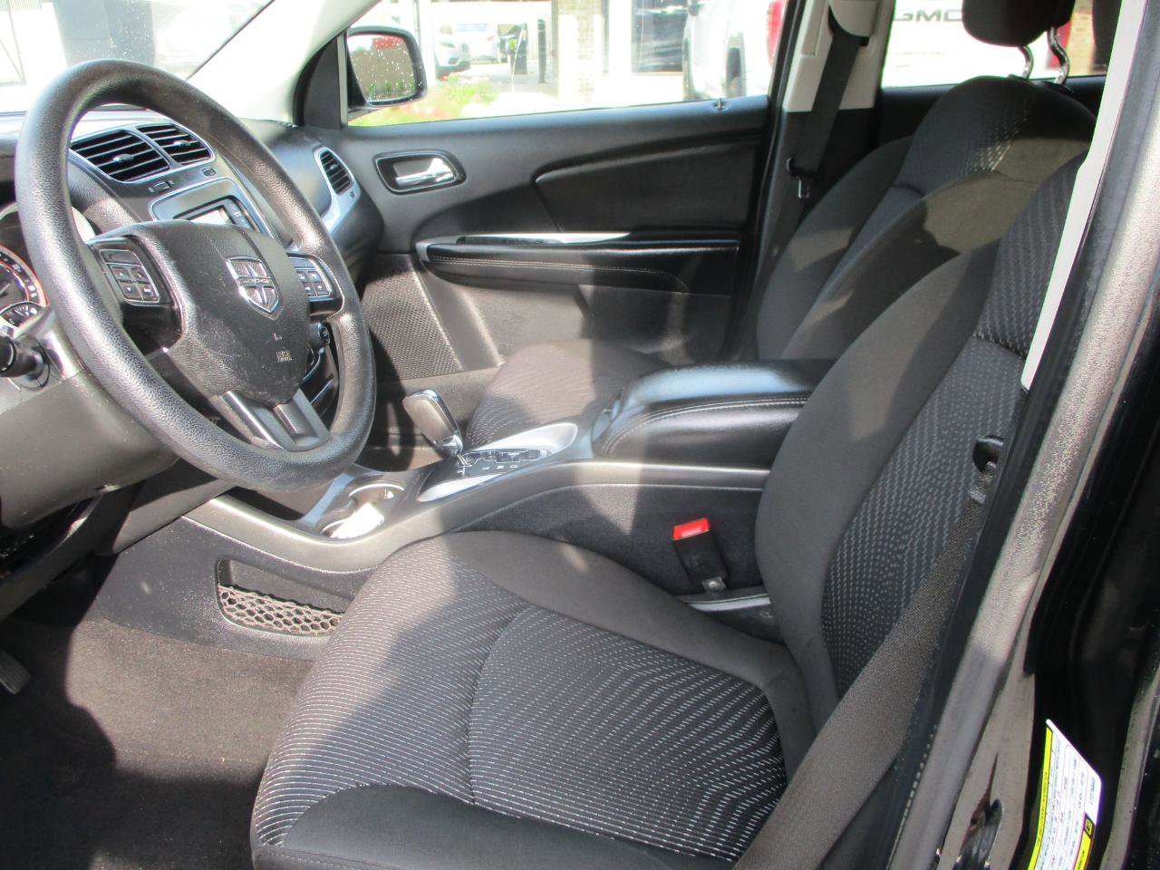 Used 2020 Dodge Journey SE FWD image 15