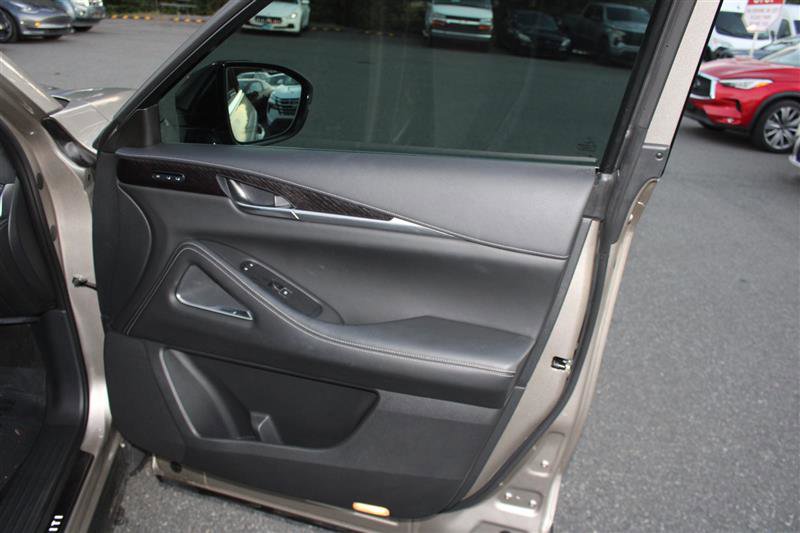 Used 2023 INFINITI QX60 Sensory w/ Vision Package image 15