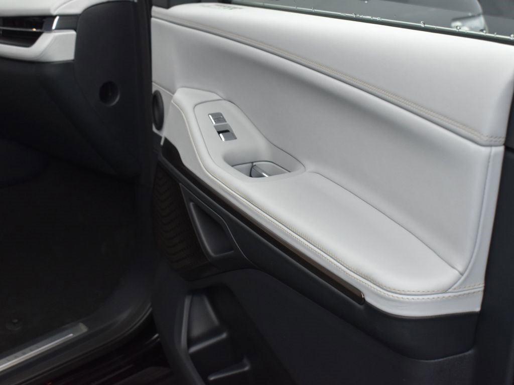 New 2026 Lincoln Navigator L Black Label image 17