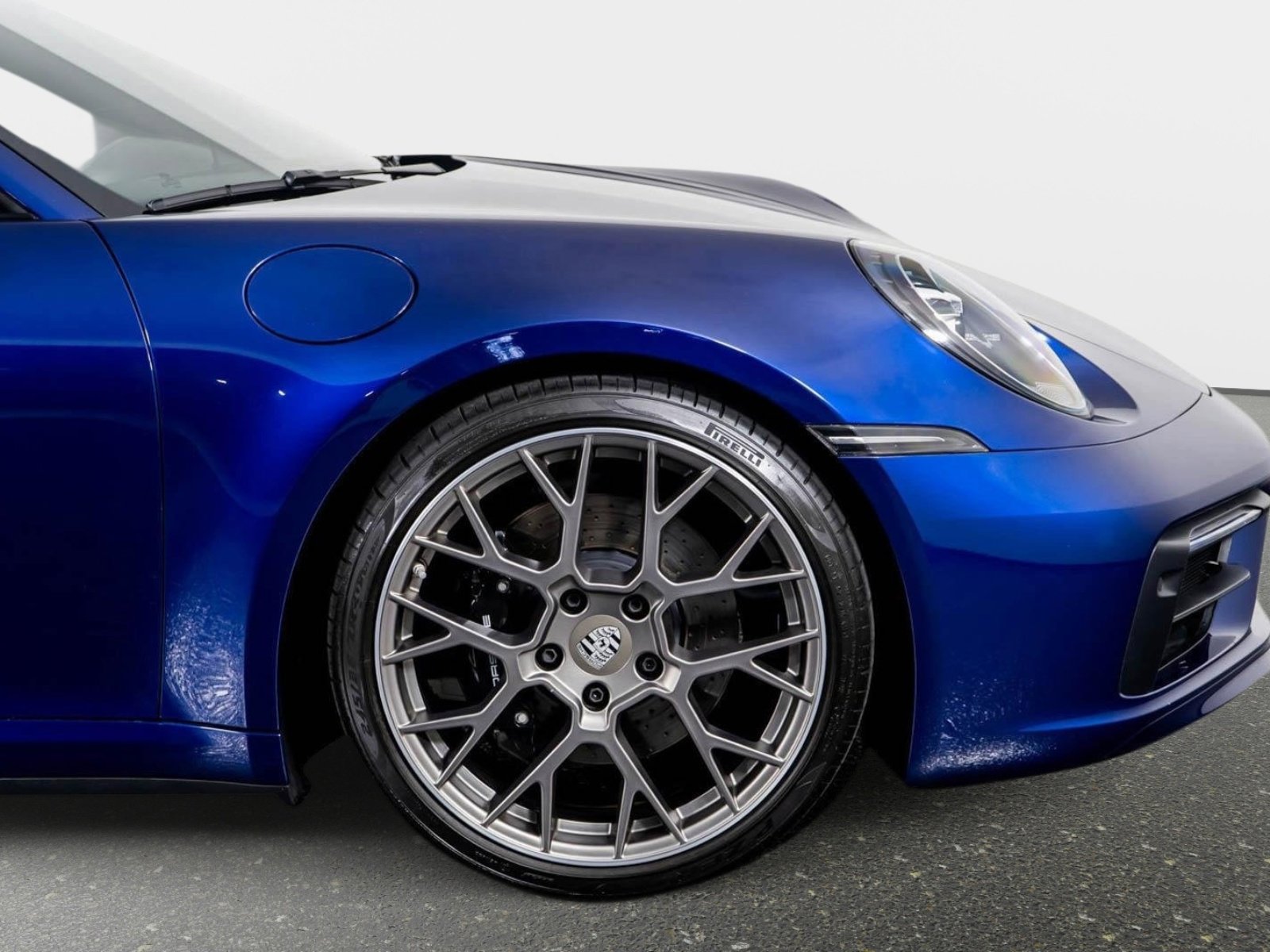 Used 2024 Porsche 911 Carrera 4S w/ Sport Package image 14