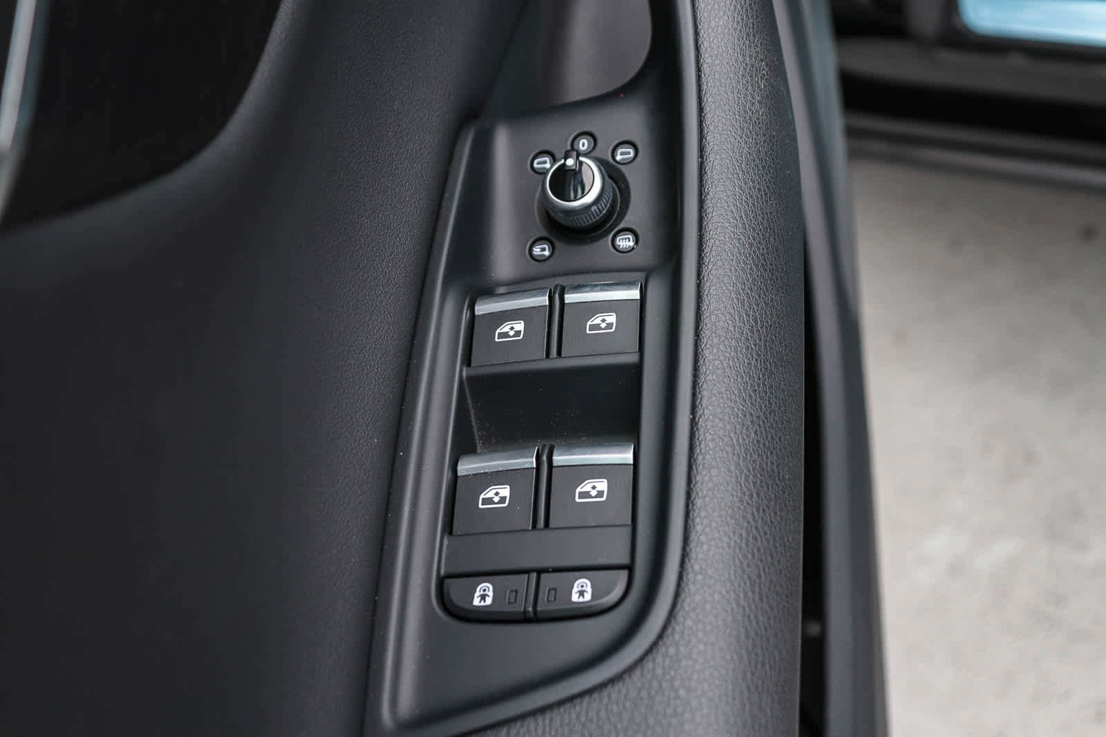 Used 2023 Audi Q7 2.0T Premium w/ Convenience Package image 28