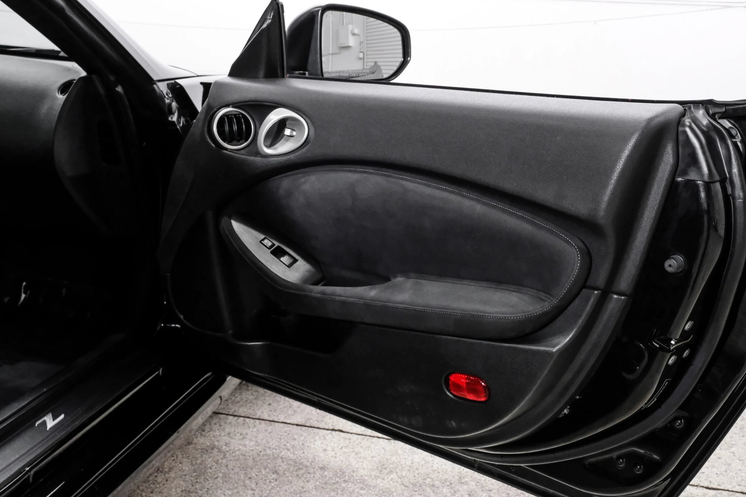 Used 2012 Nissan 370Z Touring w/ Sport Pkg RWD image 45