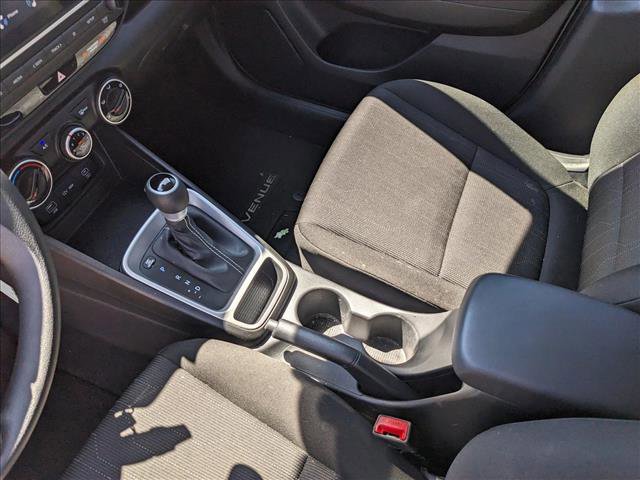 Certified 2026 Hyundai Venue SE FWD image 12