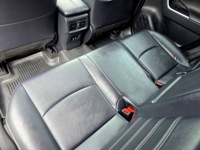 Used 2019 Toyota RAV4 Limited image 30