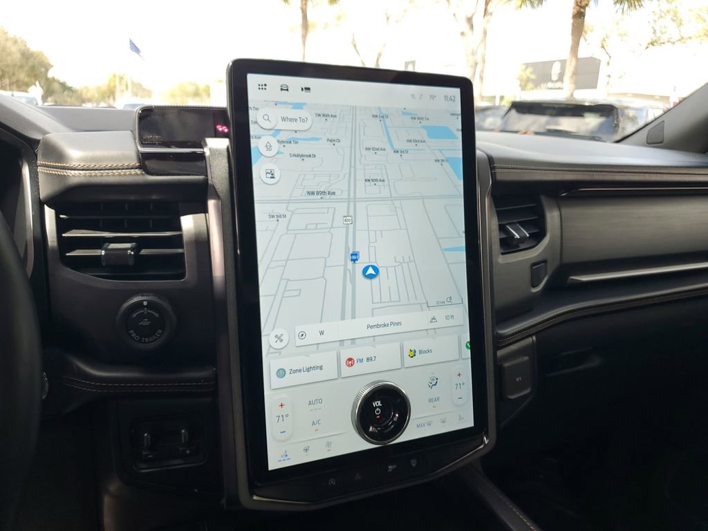 Used 2023 Ford Expedition Max Platinum image 28