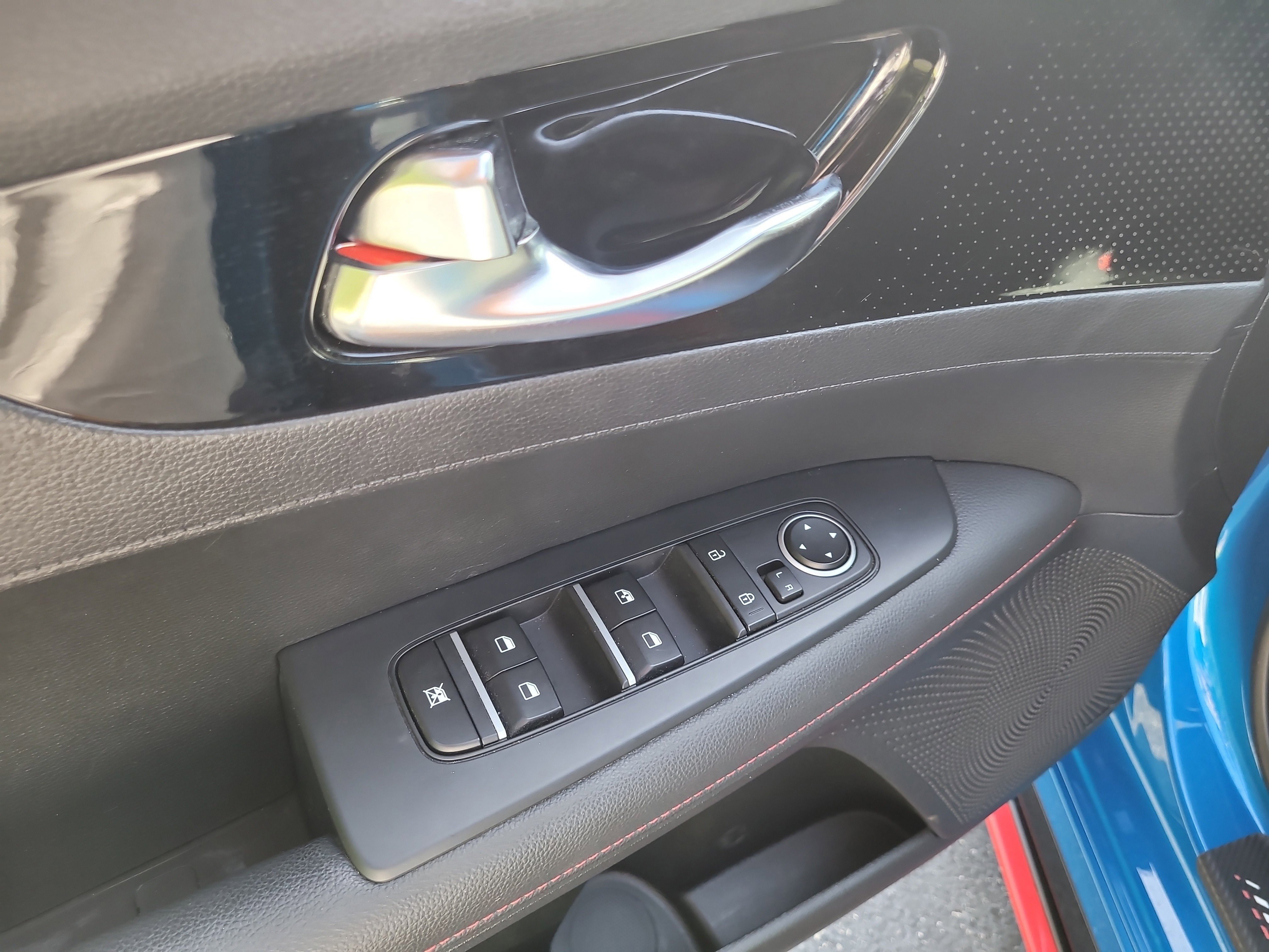 Used 2024 Kia Forte GT w/ GT2 Package image 16