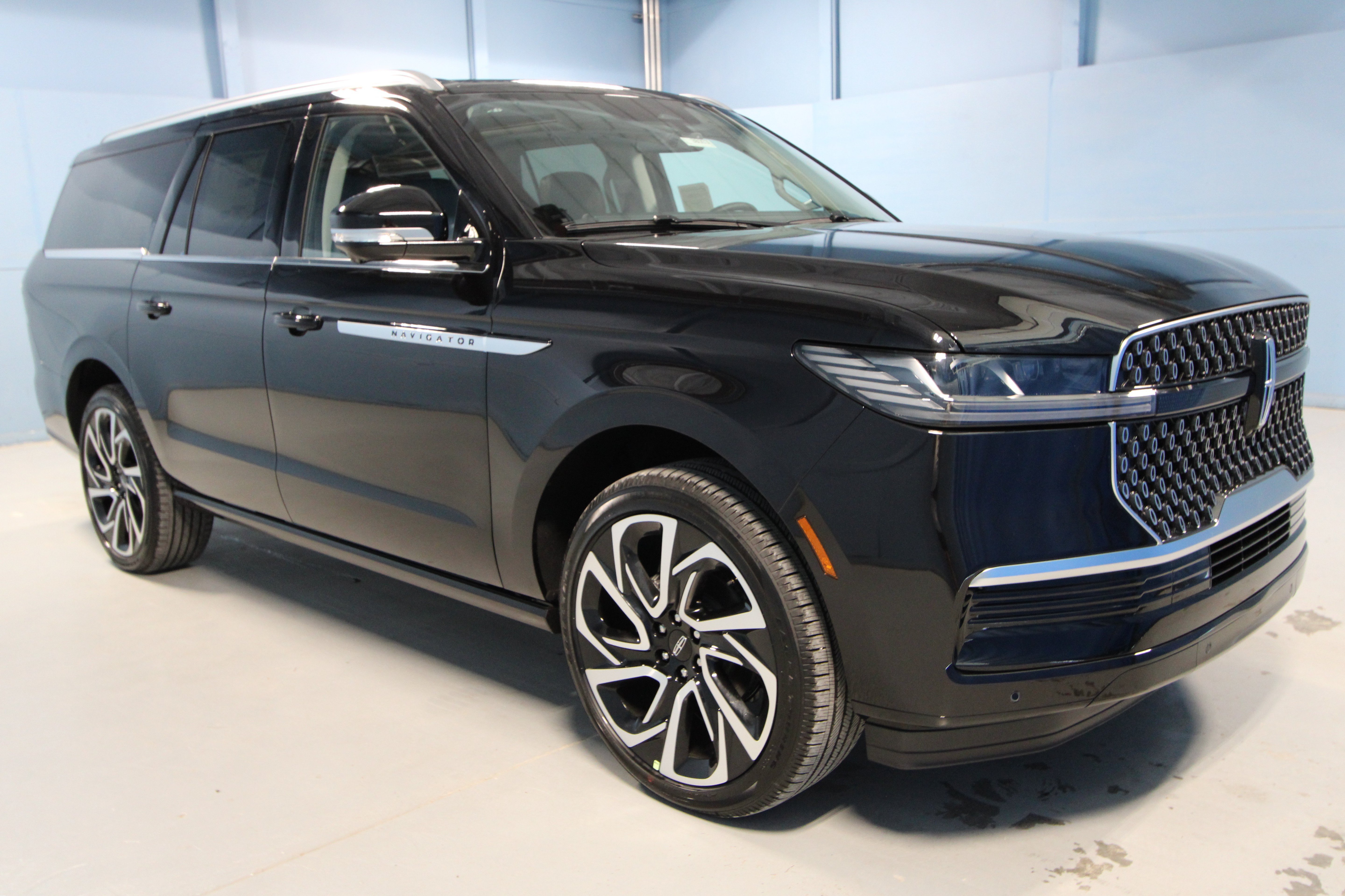 New 2027 Lincoln Navigator L Reserve