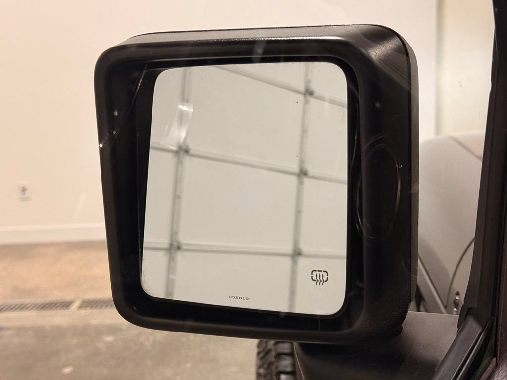 Used 2020 Jeep Wrangler Unlimited Sahara AWD/4WD image 13
