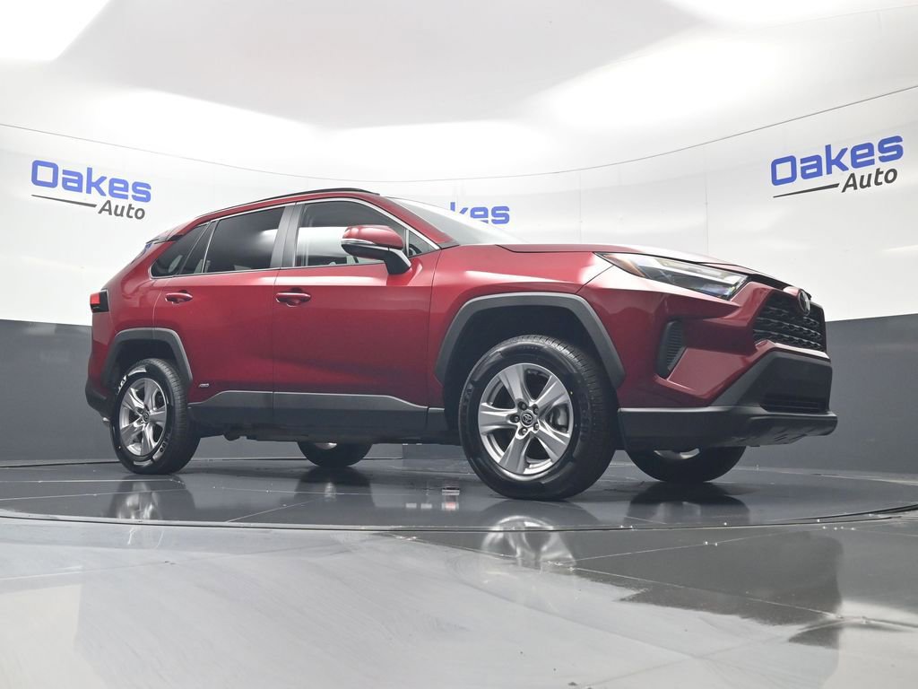 Used 2025 Toyota RAV4 XLE w/ Convenience Package image 40