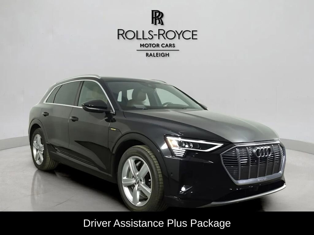 Used 2019 Audi e-tron Prestige w/ Prestige Package AWD/4WD video 3