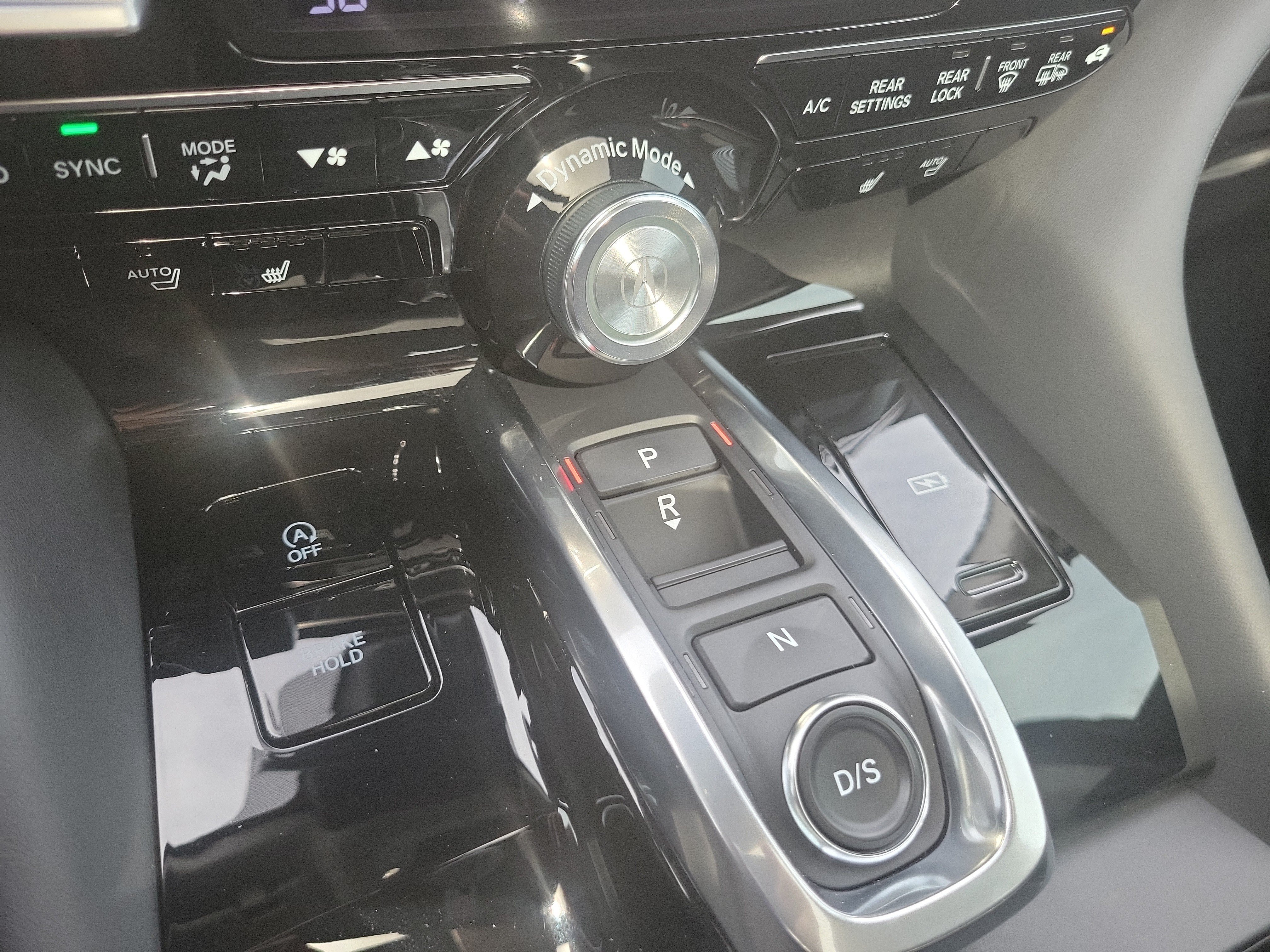 Used 2025 Acura MDX w/ Technology Package FWD image 29