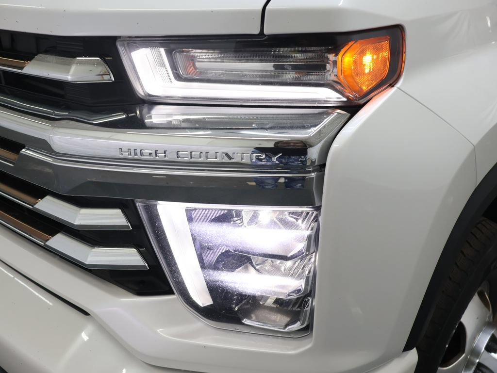 Used 2021 Chevrolet Silverado 3500 High Country AWD/4WD image 28
