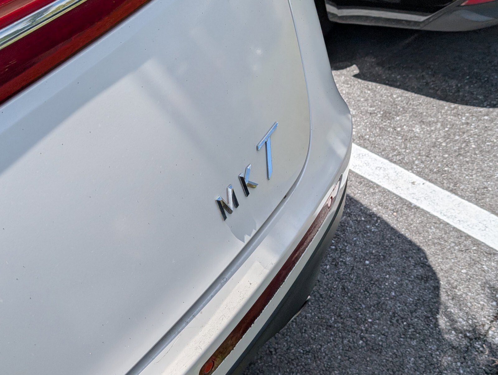 Used 2013 Lincoln MKT FWD image 14