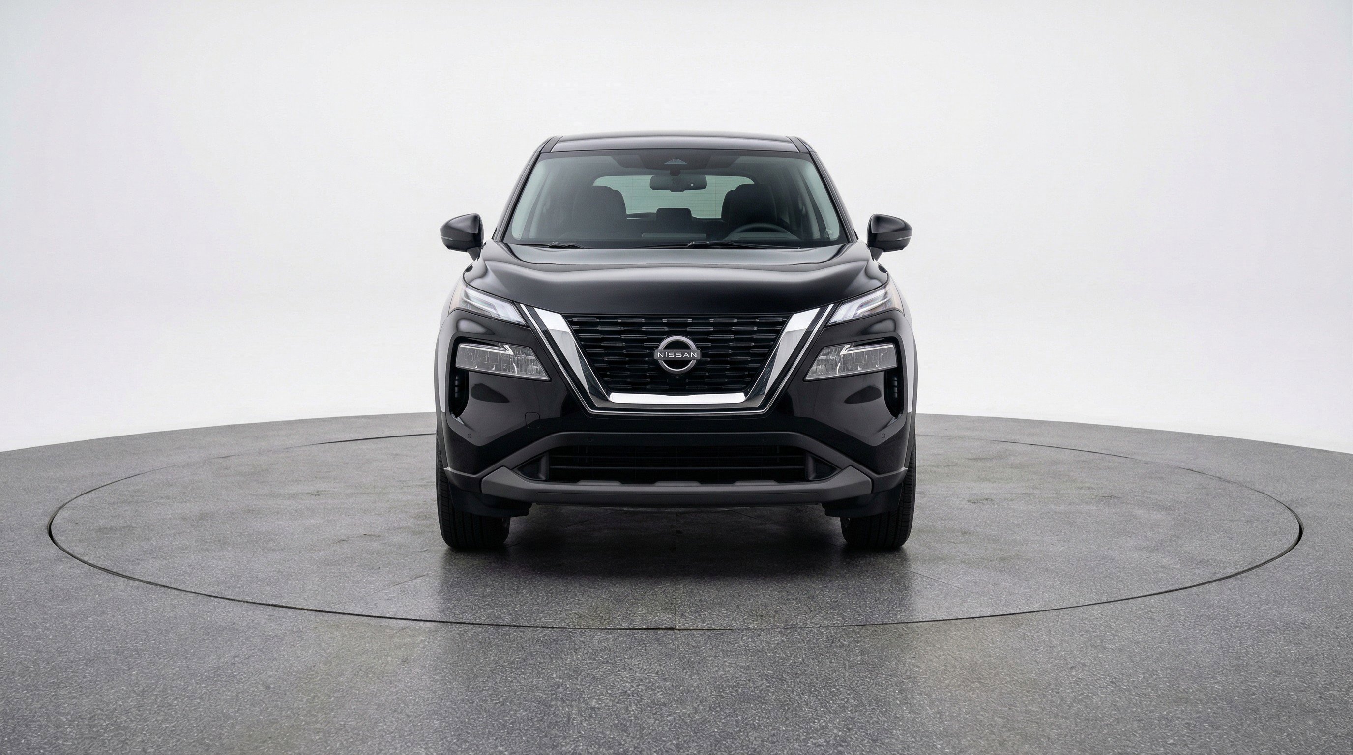 Used 2025 Nissan Rogue SV image 2