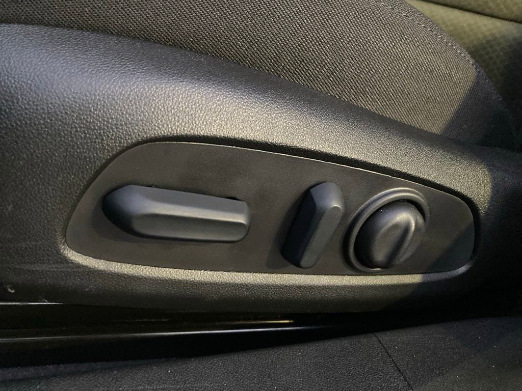 Used 2024 Chevrolet Malibu RS FWD image 13