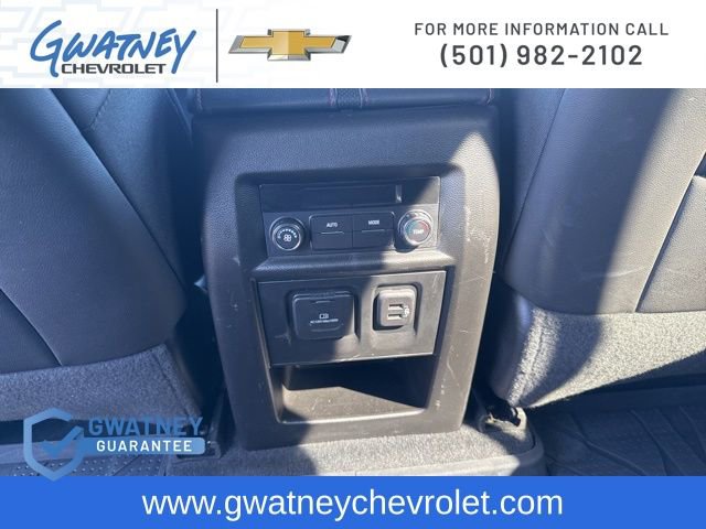 Used 2023 Chevrolet Traverse RS w/ LPO, Floor Liner Package FWD image 27
