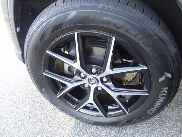 Used 2018 Toyota RAV4 SE AWD/4WD image 31