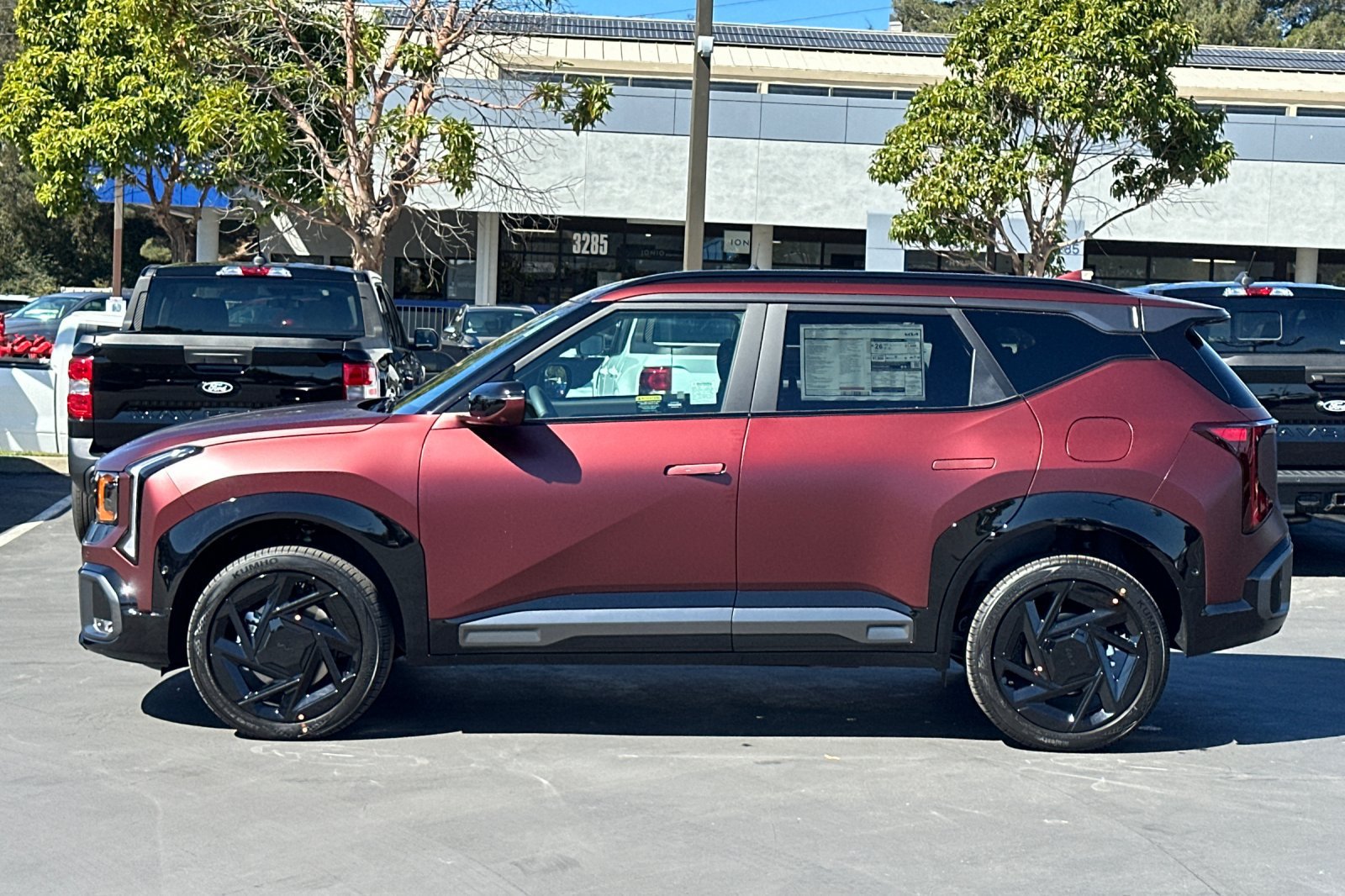 New 2027 Kia Seltos X-Line SX w/ X-Line SX Prestige Package AWD/4WD image 7