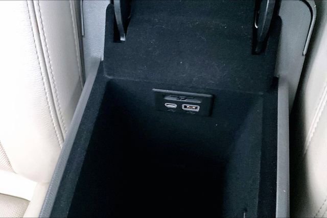 Used 2021 Cadillac XT5 Premium Luxury image 24