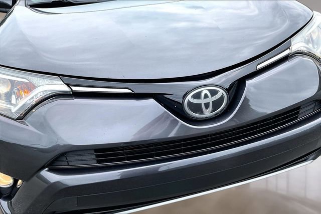 Used 2017 Toyota RAV4 XLE w/ Plus Special Value Package FWD image 27