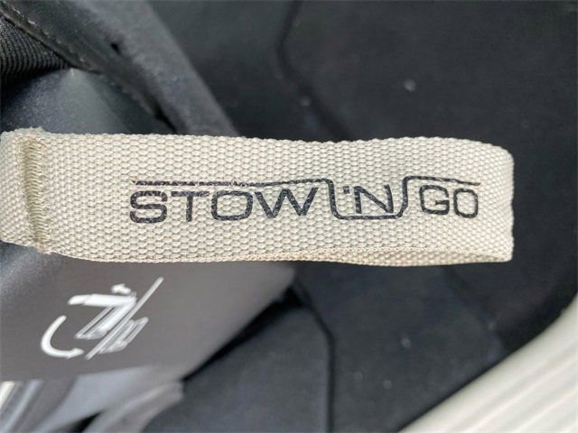 Used 2023 Chrysler Pacifica Limited image 17