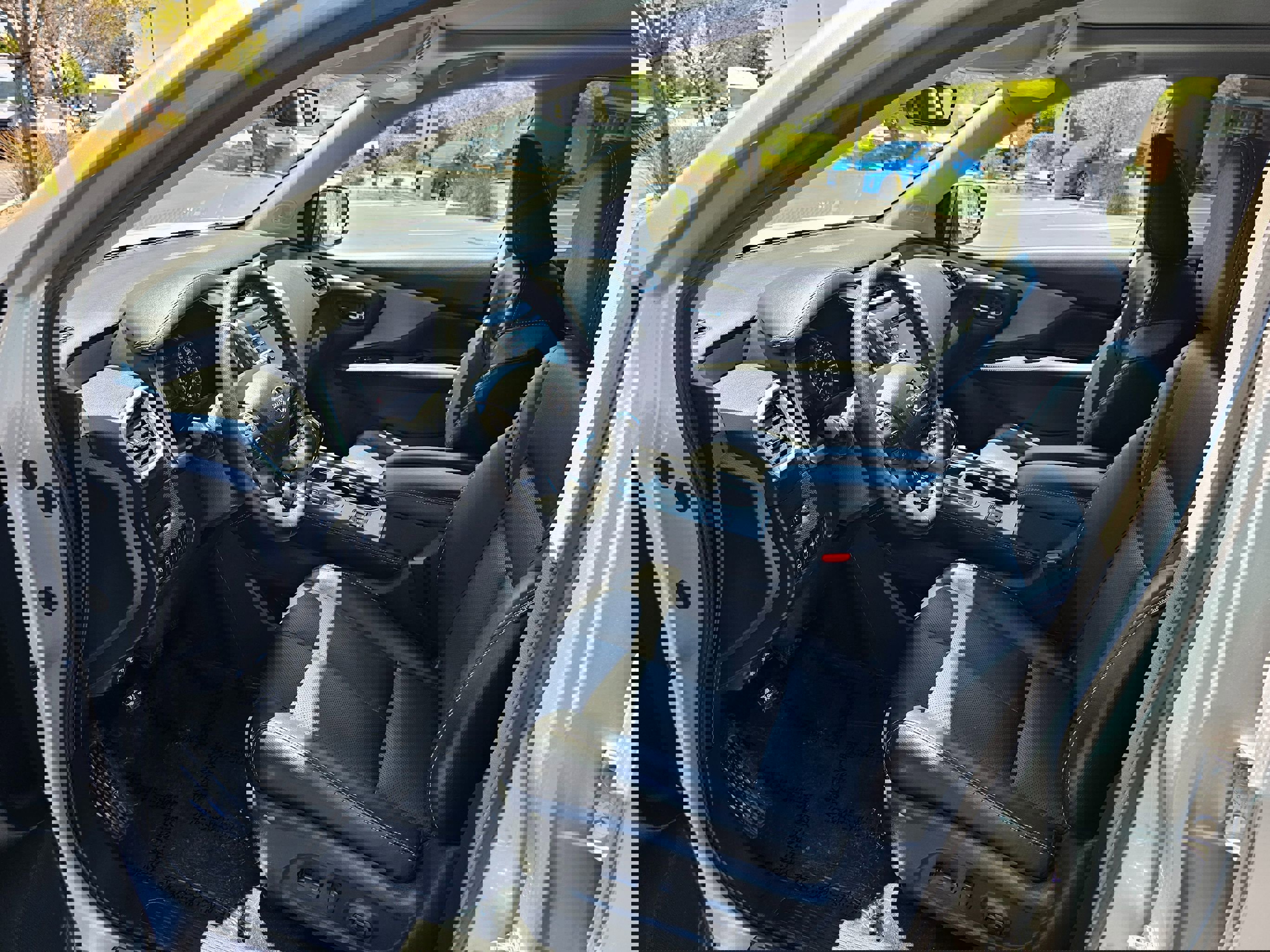 Used 2024 Nissan Murano SL w/ Cargo Package image 17