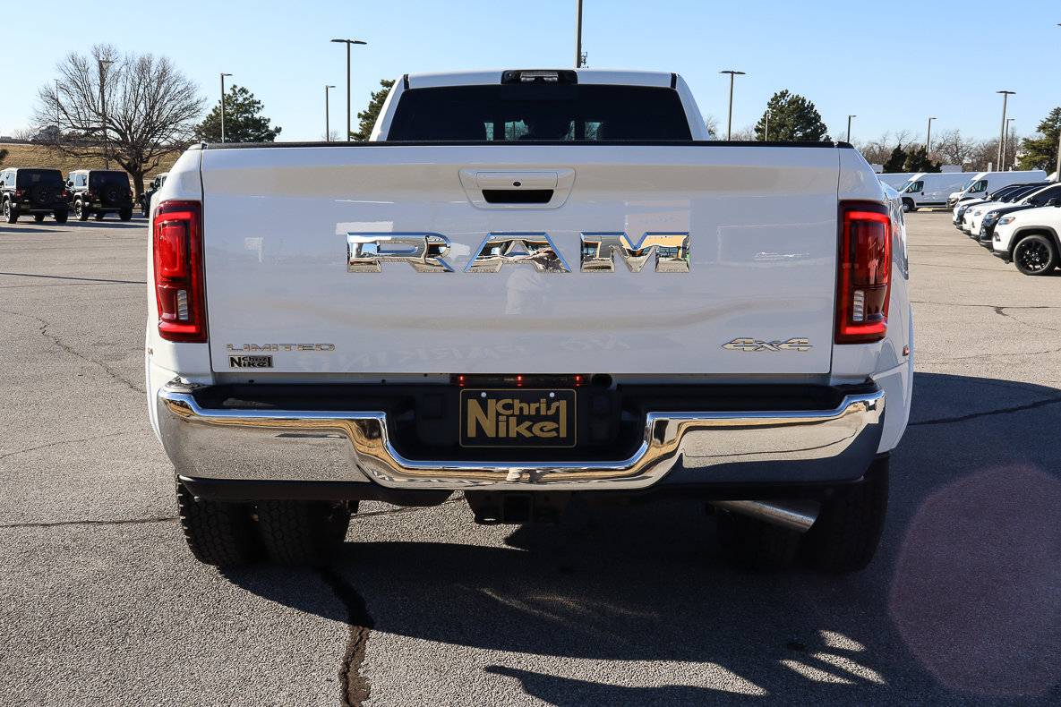 New 2026 RAM 3500 Limited image 5