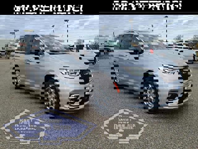 New 2026 Chrysler Pacifica Select image 33