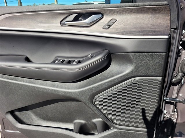 New 2025 Jeep Grand Cherokee Limited w/ Trailer Tow Package image 21