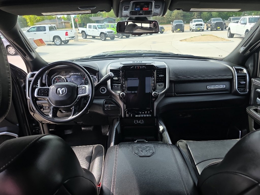 Used 2022 RAM 2500 Laramie AWD/4WD image 9
