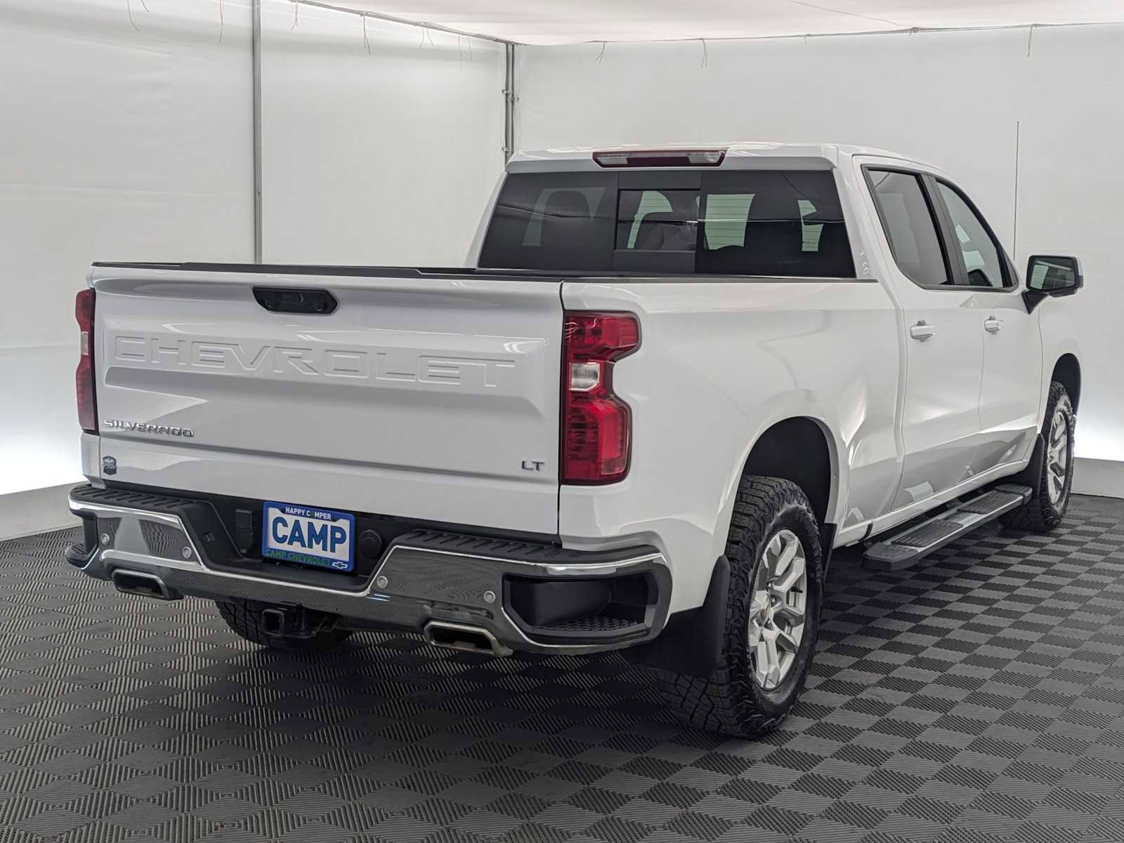 Used 2024 Chevrolet Silverado 1500 LT AWD/4WD image 6